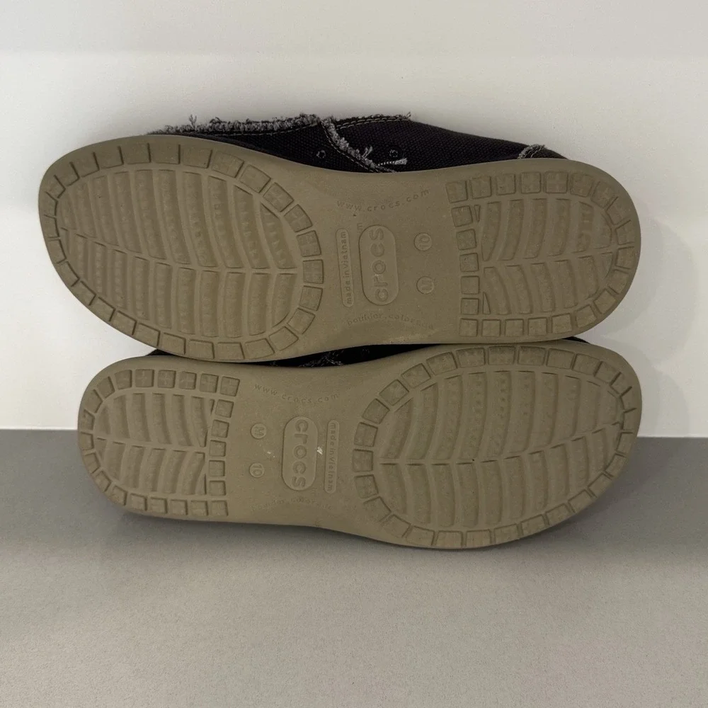 Crocs Santa Cruz Loafers Men's 10 Gray Canvas Slip Ons Comfort Beachy